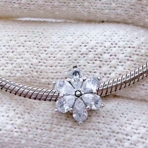 Sparkling Herbarium Cluster Charm S925 Silver Charm For Pandora Bracelet